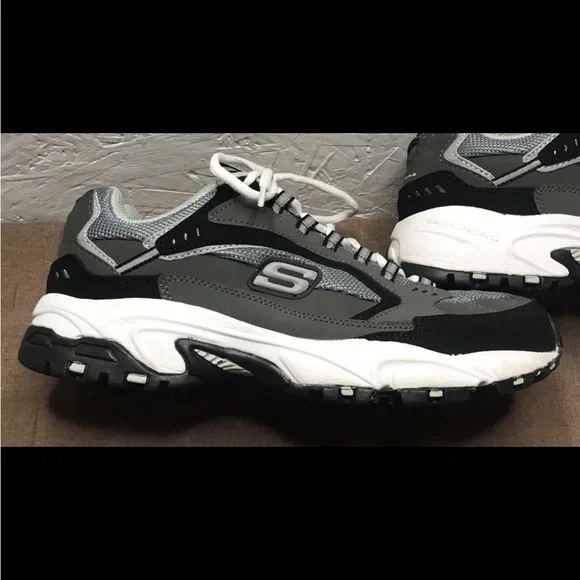 EUC Skechers Stamina Cutback Men's Sneakers Black Gray Leather Mesh Size 9EW - Picture 3 of 16